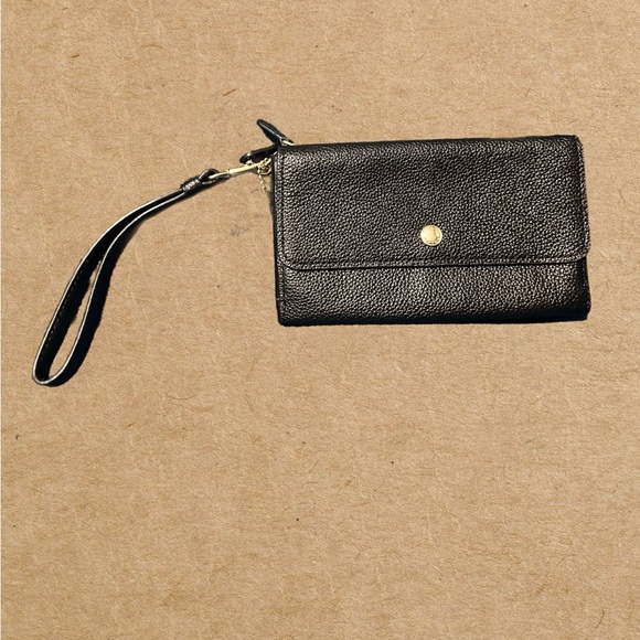 Coach Triple Small Leather Wristlet in Black. - Picture 3 of 5